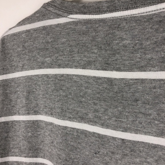 Old Navy 100% Cotton V-Neck Soft Wash Striped - Picture 5 of 9